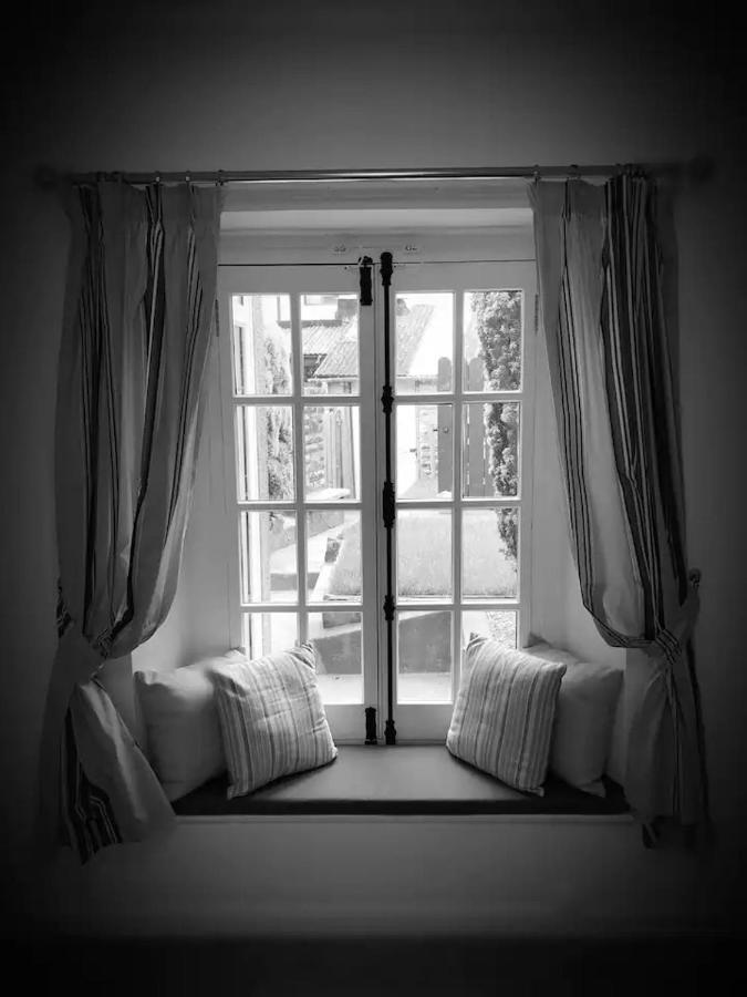The Retreat @ The Old Smithy, Colebrook Village بلايموث المظهر الخارجي الصورة